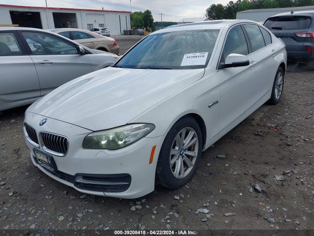 BMW 528i Xdrive 2014 WBA5A7C57ED614902 Image 2