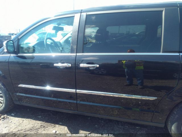 2C4RC1CG5GR177253 Chrysler Town & Country Touring-l Anniversary Edition