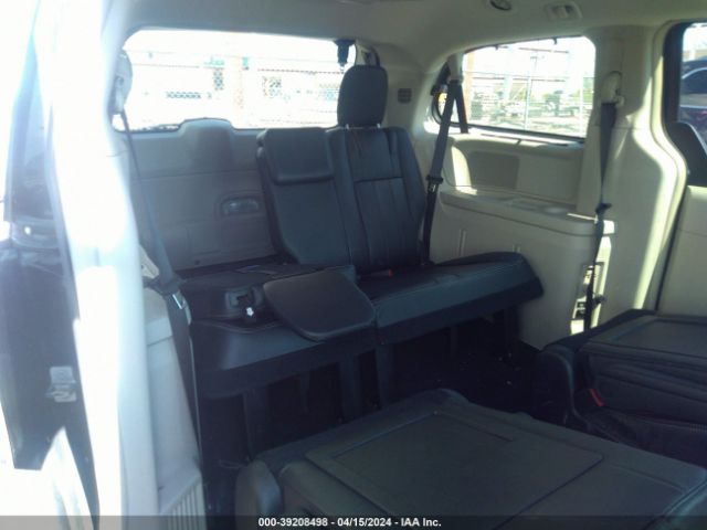 2C4RC1CG5GR177253 Chrysler Town & Country Touring-l Anniversary Edition