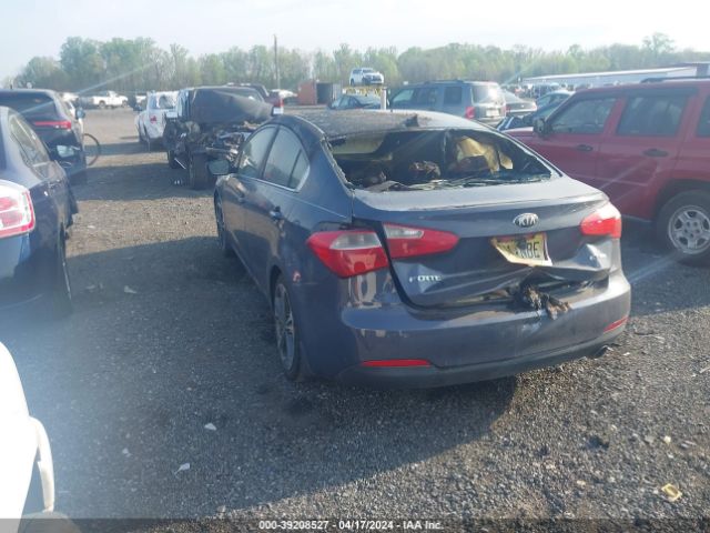 KNAFZ4A84E5050595 KIA FORTE EX