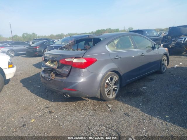 KNAFZ4A84E5050595 KIA FORTE EX