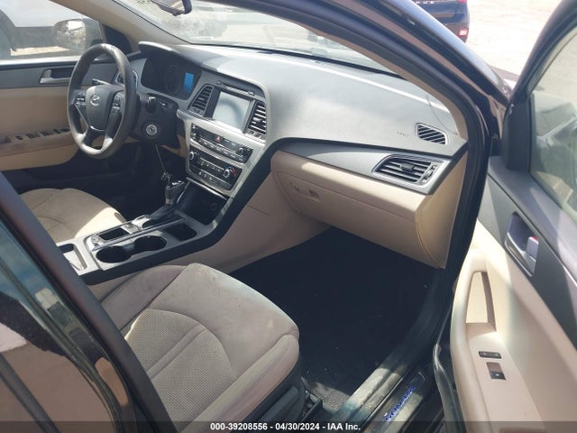 Hyundai SONATA SE 2016 5NPE24AF5GH355219 Image 5