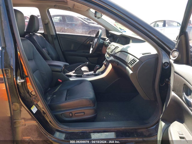 Honda Accord Touring 2015 1HGCR3F91FA026203 Image 5
