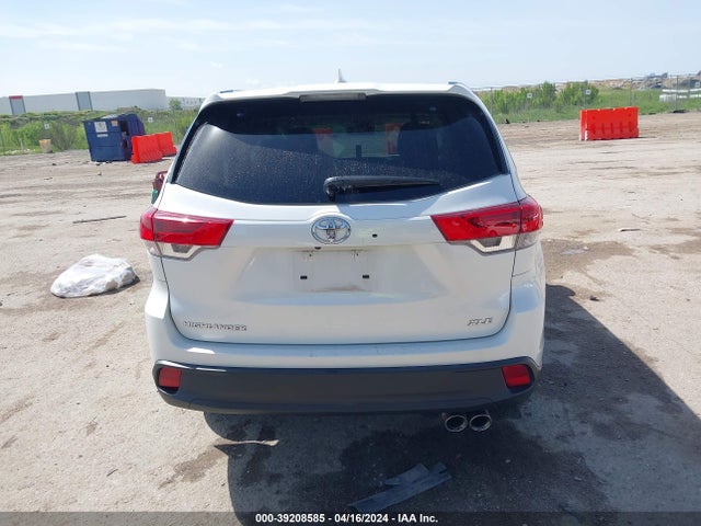 Toyota Highlander Xle 2019 5TDKZRFH0KS554266 Image 16