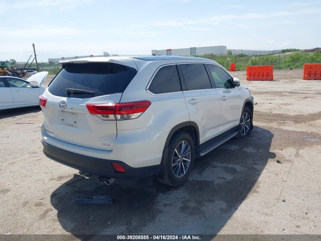 Toyota Highlander Xle 2019 5TDKZRFH0KS554266 Image 4
