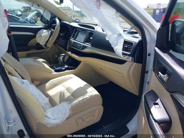 Toyota Highlander Xle 2019 5TDKZRFH0KS554266 Image 5