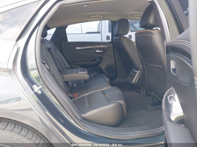 Chevrolet IMPALA 2LZ 2018 2G1125S30J9132064 Image 8