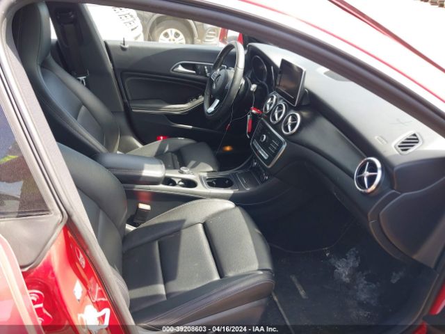 WDDSJ4GB2HN407875 Mercedes-Benz CLA 250 4MATIC