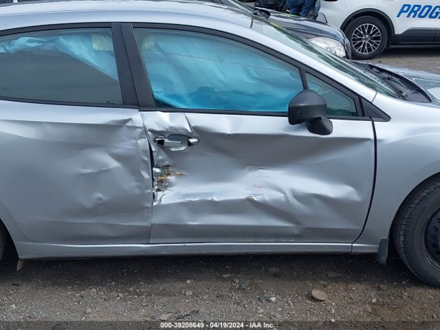 4S3GTAA69J3730620 Subaru Impreza 2.0i