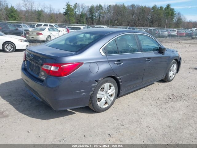 4S3BNAA61F3050657 Subaru Legacy 2.5i