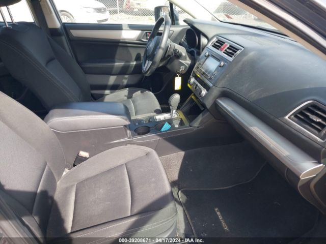 4S3BNAA61F3050657 Subaru Legacy 2.5i