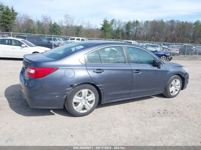 4S3BNAA61F3050657 Subaru Legacy 2.5i