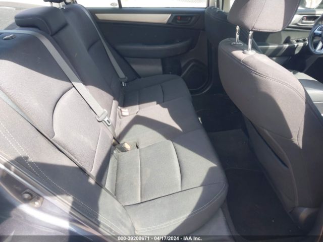 4S3BNAA61F3050657 Subaru Legacy 2.5i