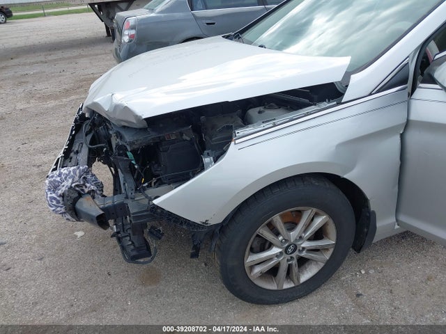 Hyundai SONATA SE 2016 5NPE24AF3GH400559 Image 12