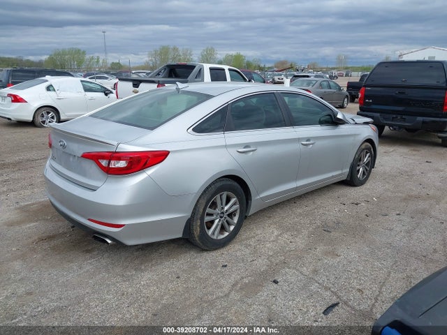 Hyundai SONATA SE 2016 5NPE24AF3GH400559 Image 4