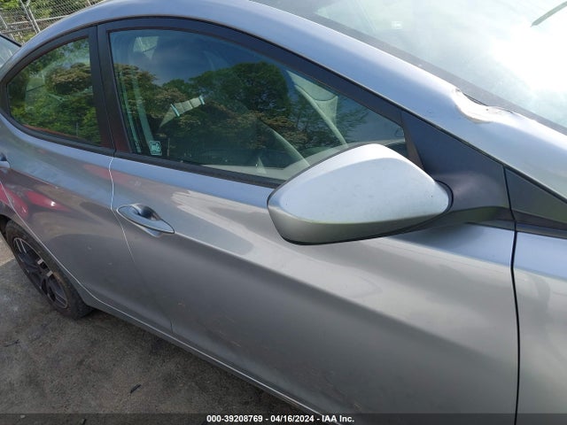 Hyundai ELANTRA SE 2015 5NPDH4AE1FH570709 Image 14
