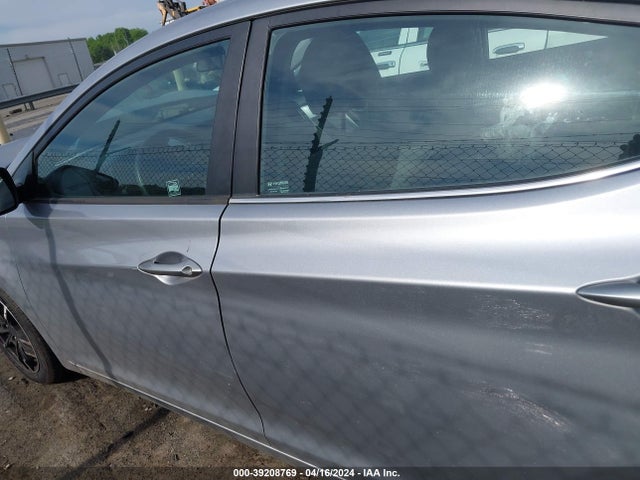 Hyundai ELANTRA SE 2015 5NPDH4AE1FH570709 Image 15