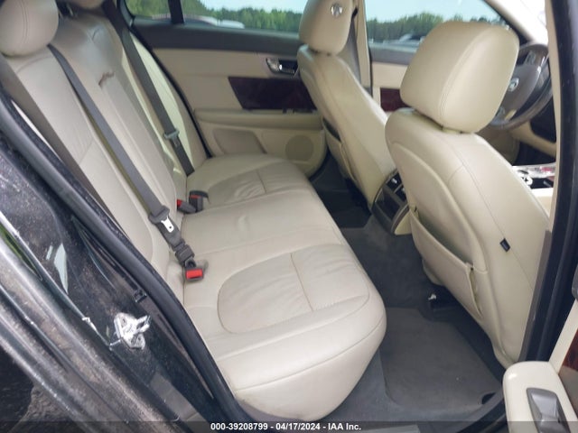 2010 JAGUAR XF SAJWA0GB0ALR62282 Photo 7