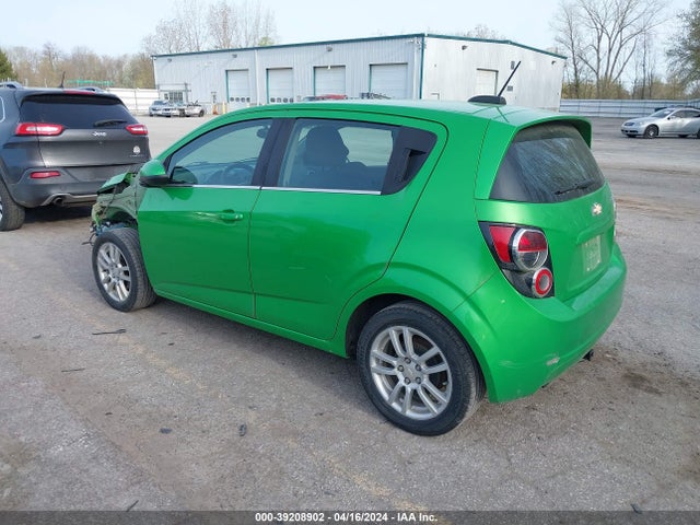 Chevrolet Sonic Lt Auto 2015 1G1JC6SB9F4114246 Image 3