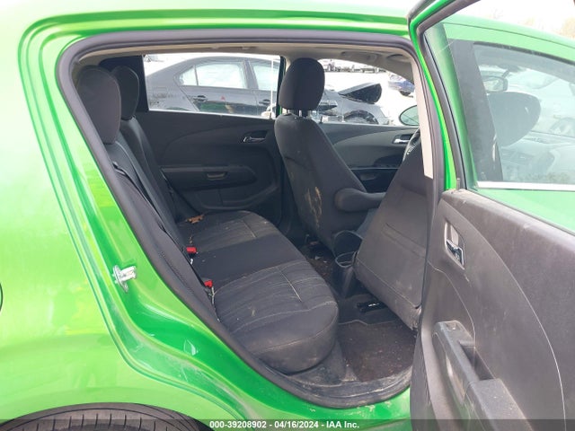 Chevrolet Sonic Lt Auto 2015 1G1JC6SB9F4114246 Image 8
