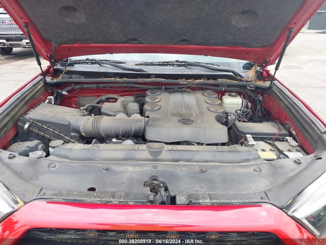 Toyota 4RUNNER SR5 2019 JTEBU5JR1K5726085 Image 10