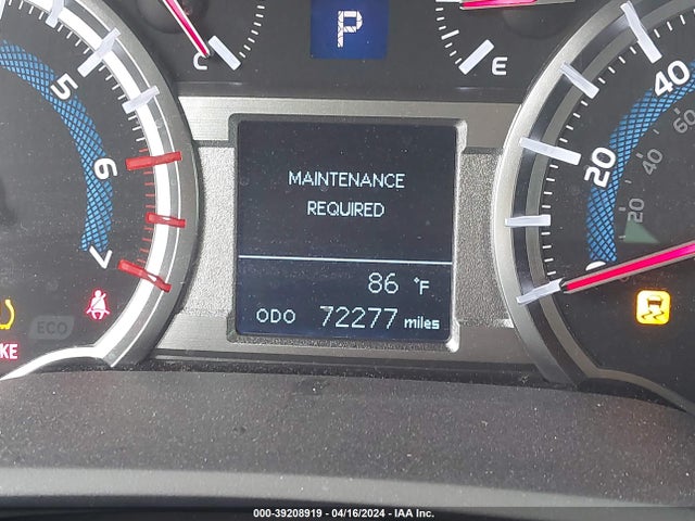 Toyota 4RUNNER SR5 2019 JTEBU5JR1K5726085 Image 15
