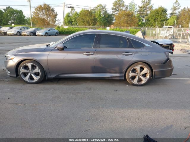 1HGCV2F98JA031901 Honda Accord Touring 2.0t