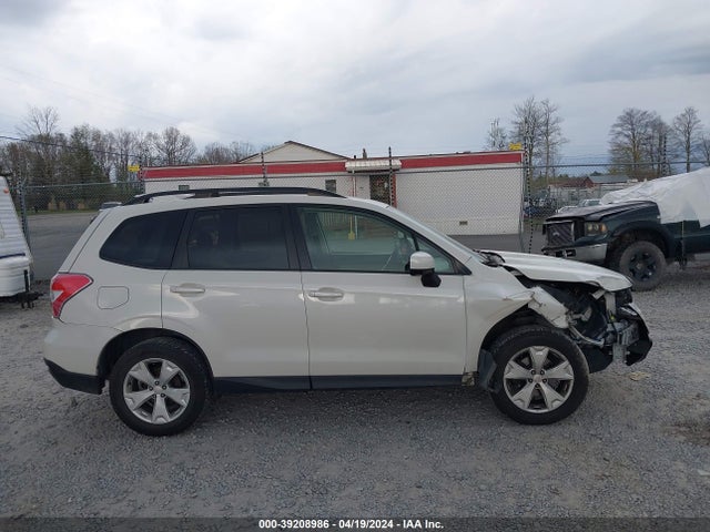 Subaru Forester 2.5i Premium 2016 JF2SJADC4GH510056 Image 13