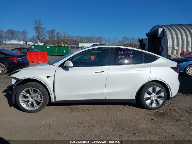 5YJYGDEE7MF229440 Tesla Model Y Long Range Dual Motor All-wheel Drive