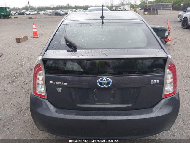 Toyota Prius Four 2015 JTDKN3DU7F0420985 Image 17