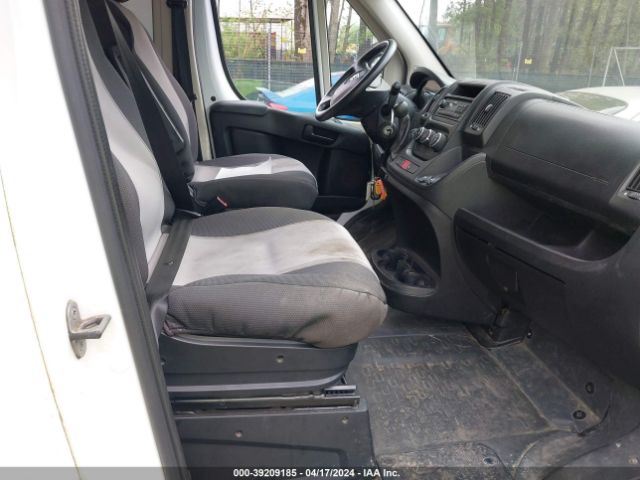 3C6TRVAG4HE534334 RAM Promaster 1500 Low Roof 136 Wb