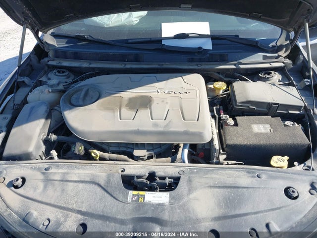 Chrysler 200 S 2015 1C3CCCDG9FN530674 Image 10