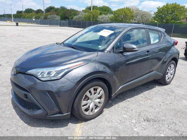 Toyota C-HR LE 2021 NMTKHMBX6MR125945 Image 2