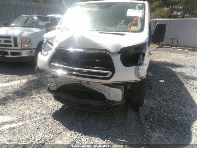 Ford Transit-250 2019 1FTYR1ZM9KKB00724 Image 6