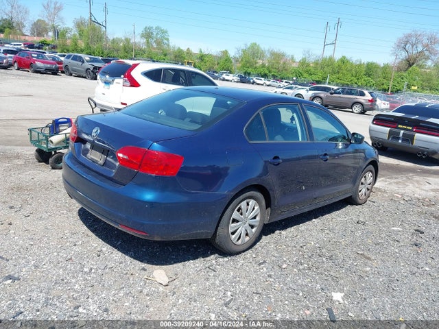 3VW2K7AJ4EM368640 Volkswagen Jetta 2.0l S