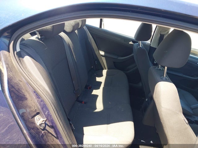 3VW2K7AJ4EM368640 Volkswagen Jetta 2.0l S