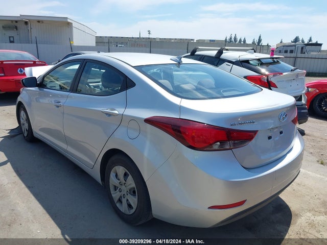 Hyundai ELANTRA SE 2016 5NPDH4AE0GH685688 Image 3