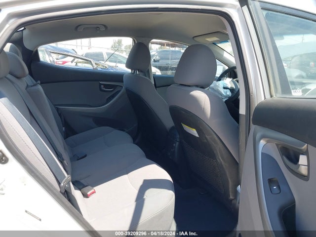 Hyundai ELANTRA SE 2016 5NPDH4AE0GH685688 Image 8