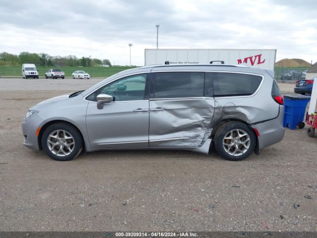 2C4RC1GG9HR747931 Chrysler Pacifica Limited