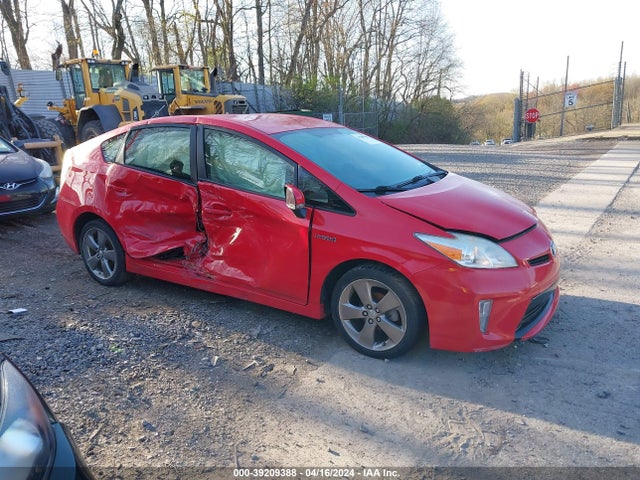 Toyota Prius Persona Series Special Edition 2015 JTDKN3DU9F0425203 головне зображення