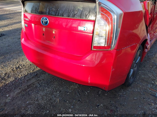 JTDKN3DU9F0425203 Toyota Prius Persona Series Special Edition
