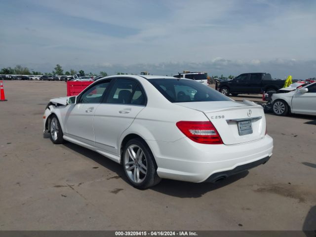 WDDGF4HB9ER311235 Mercedes-Benz C 250 Luxury/sport