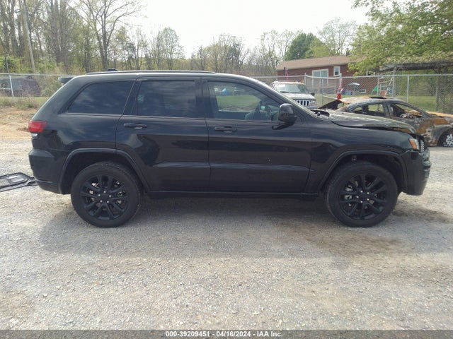 1C4RJFAG8MC656082 Jeep Grand Cherokee Laredo X 4x4