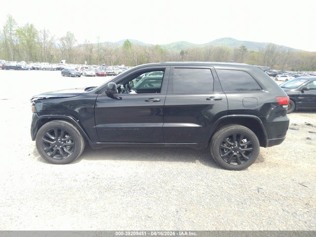 1C4RJFAG8MC656082 Jeep Grand Cherokee Laredo X 4x4