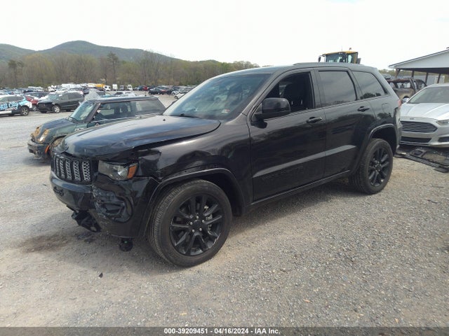 1C4RJFAG8MC656082 Jeep Grand Cherokee Laredo X 4x4