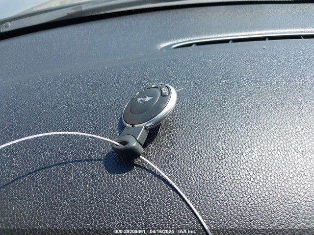 2008 MINI COOPER S WMWMF735X8TV33481 Photo 10