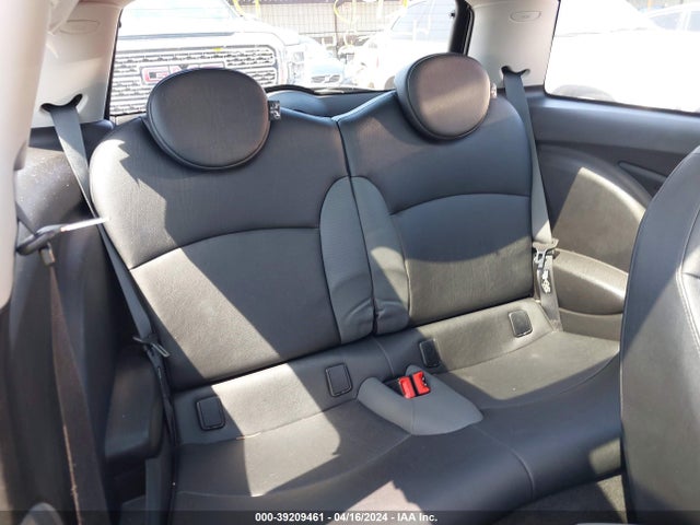 2008 MINI COOPER S WMWMF735X8TV33481 Photo 7