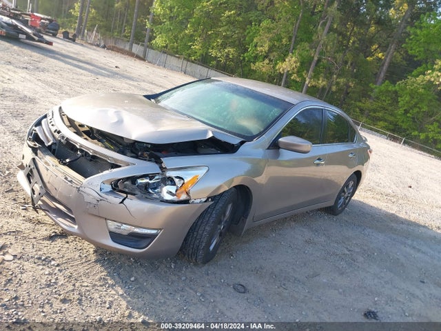 Nissan Altima 2.5 S 2015 1N4AL3AP2FC569146 Image 2
