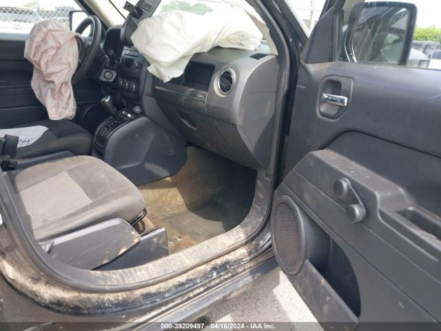 1C4NJRBB5GD752835 Jeep Patriot Sport