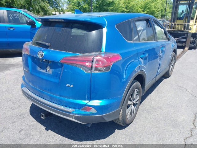 Toyota Rav4 Xle 2017 JTMWFREV3HJ718181 Image 4